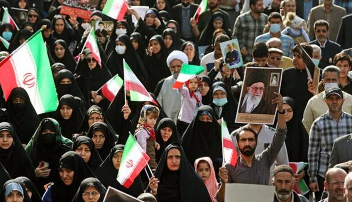 مردم ایران میدانند تیر خود را به چه سمتی هدفگیری کنند/۱۳ آبان روز وحدت و همصدایی ملت