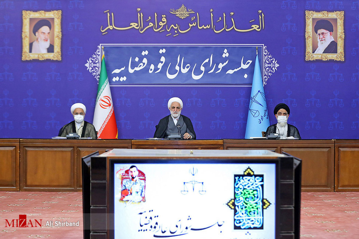رئیس قوه قضائیه: با کسانی که به سلامت مردم خیانت میکنند قاطعانه برخورد شود