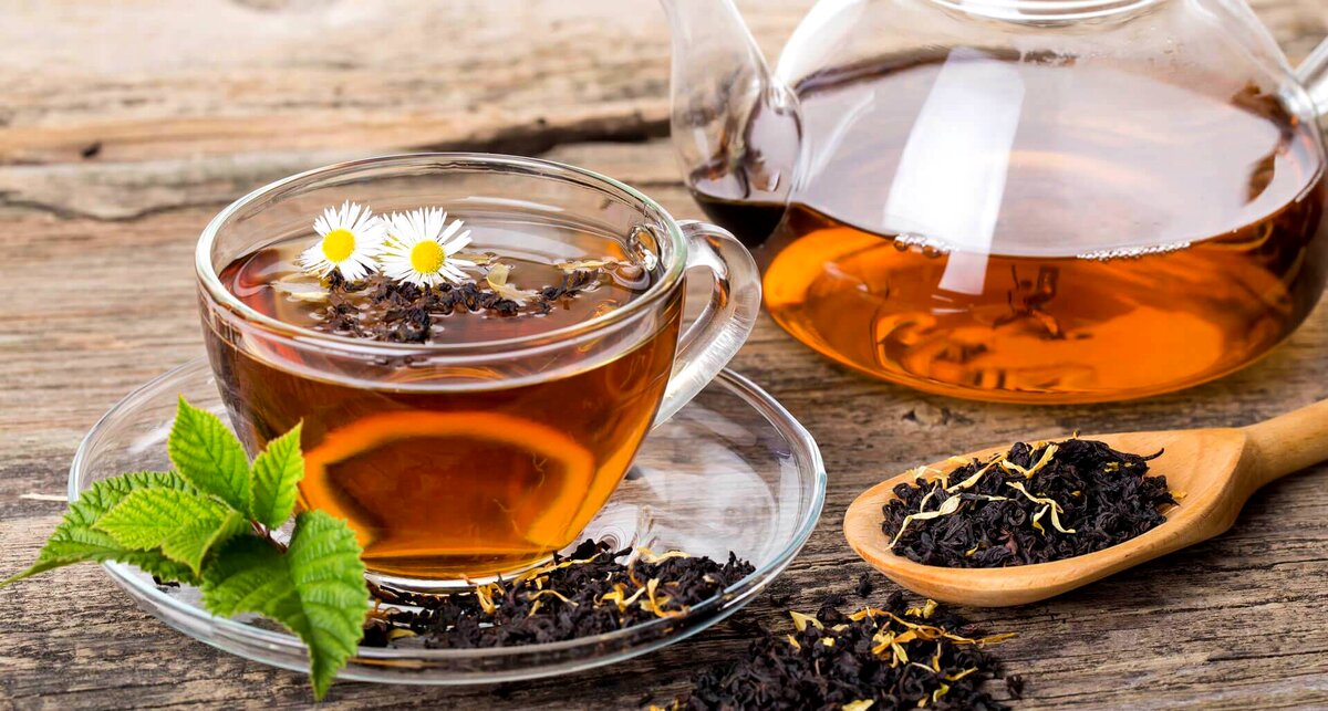 طرفداران پر و پا قرص چای از این ۹ عارضه خطرناک خبر دارند؟