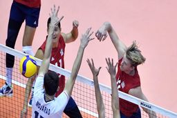  والیبالیست ها تحلیل رفته اند؛ شکست ضعیف مقابل مدافع عنوان قهرمانی+ تصاویر
