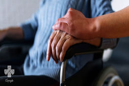 پرستار سالمند معلول