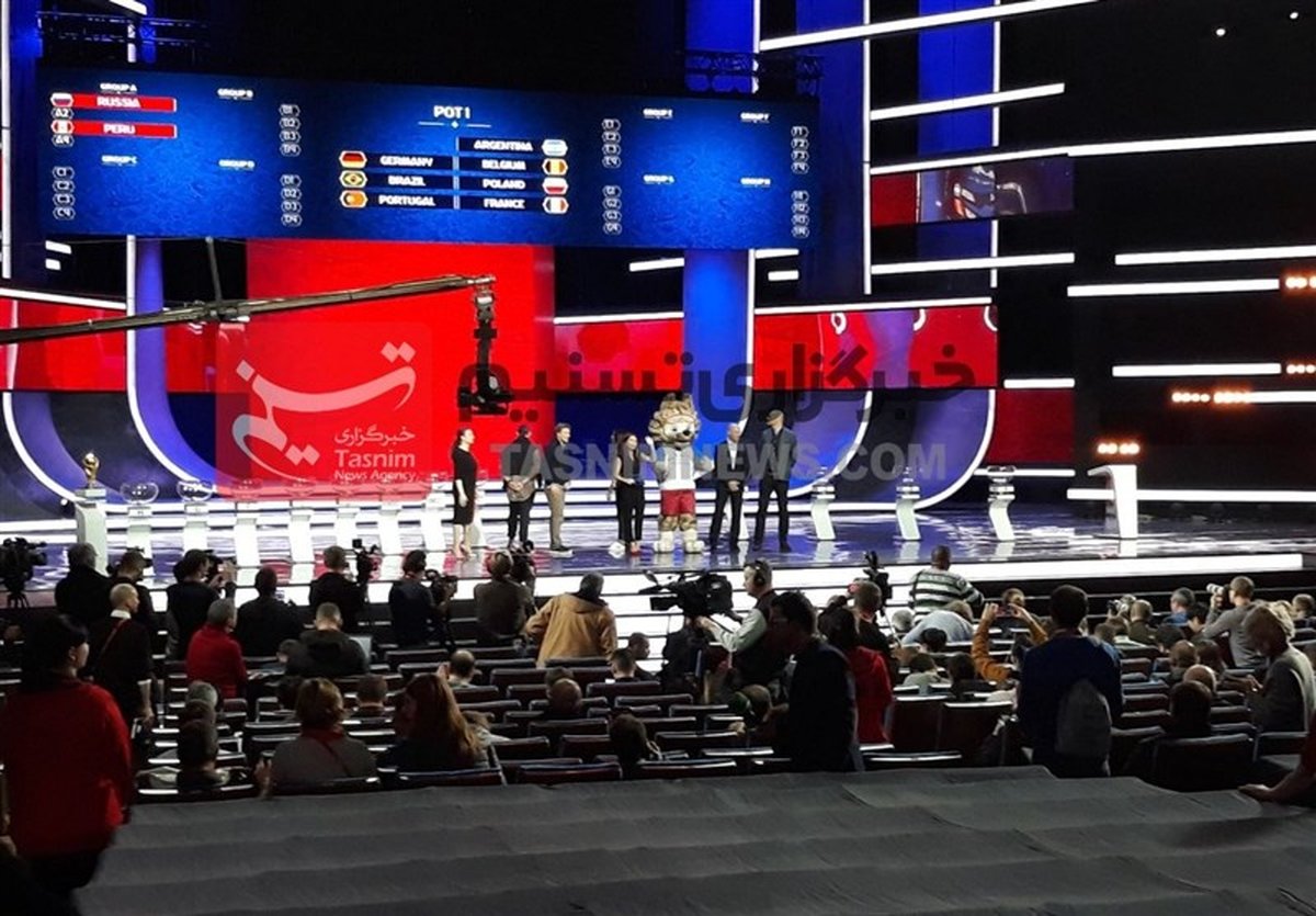 جام جهانی 2018 فوتبال|برگزاری نمادین مراسم قرعهکشی با اجرای مجری جنجالی + تصاویر
