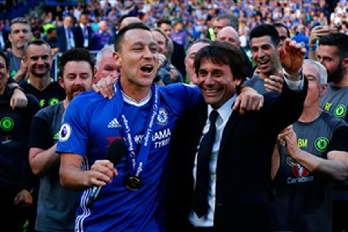 باور نمیکنم هیچ تیمی کاستا را جذب نکرد