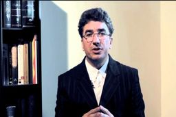 دعوا بالا گرفت ؛ شورای سیاستگذاری بماند یا برود؟