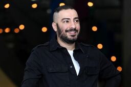 عکس نوید محمد زاده در کنار طناز طباطبایی
.