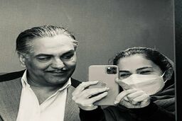 
عکس خفن مهران مدیری در پشت صحنه خاتون | مهران مدیری و تینا پاکروان در کنار هم