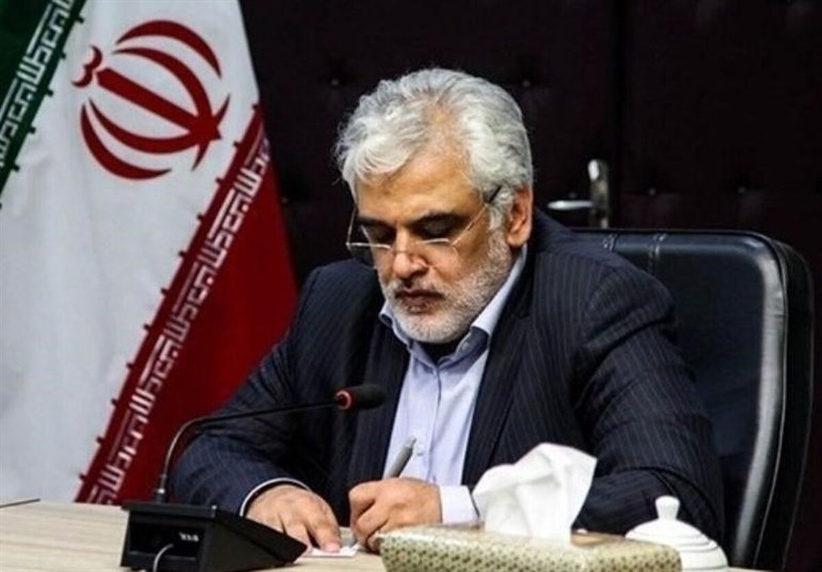رئیس دانشگاه آزاد: اقدام سفرای روسیه و انگلیس عذرخواهی جدی می‌طلبد