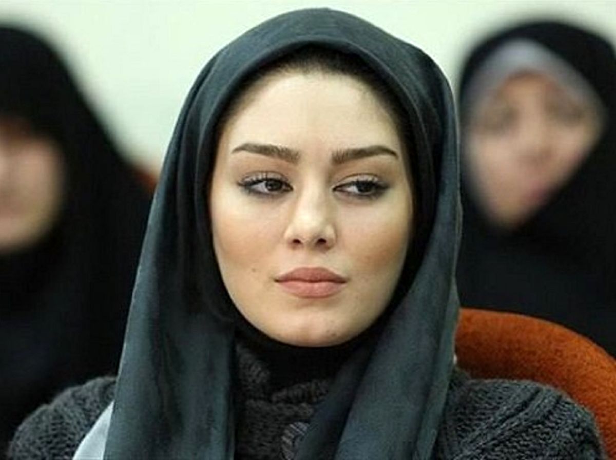 سحر قریشی در دانشگاه
