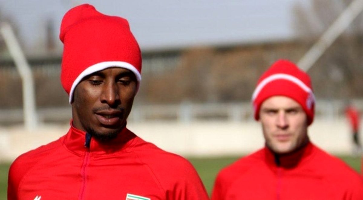 بمب نقل و انتقالاتی تراکتور بدون بازی تبریز را ترک کرد