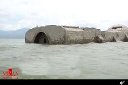 یک کلیسای 400 ساله از زیر آب‌ها بیرون آمد /عکس