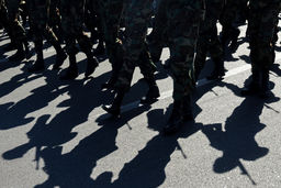 سامانه پدافندی S - ۳۰۰ که اسرائیل ادعای نابودی آن را داشت در مراسم رژه روز ارتش دیده شد