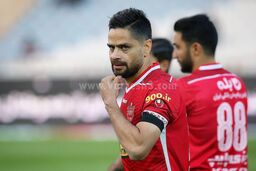آشنایی با پرافتخارترین بازیکن فعال فوتبال ایران!
