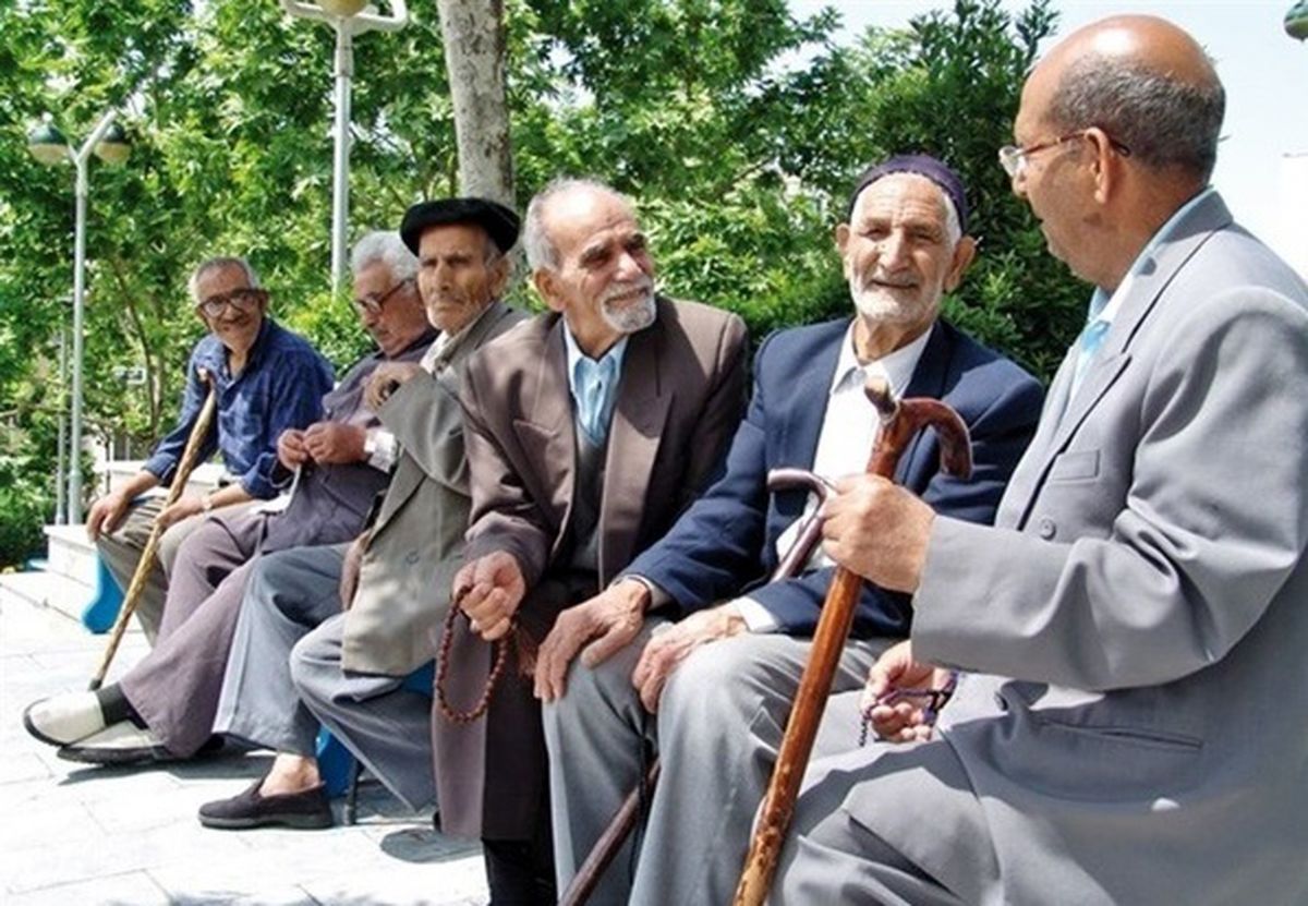 جیب بازنشستگان پر پول شد | پرداخت نوبت هفتم وام بازنشستگان