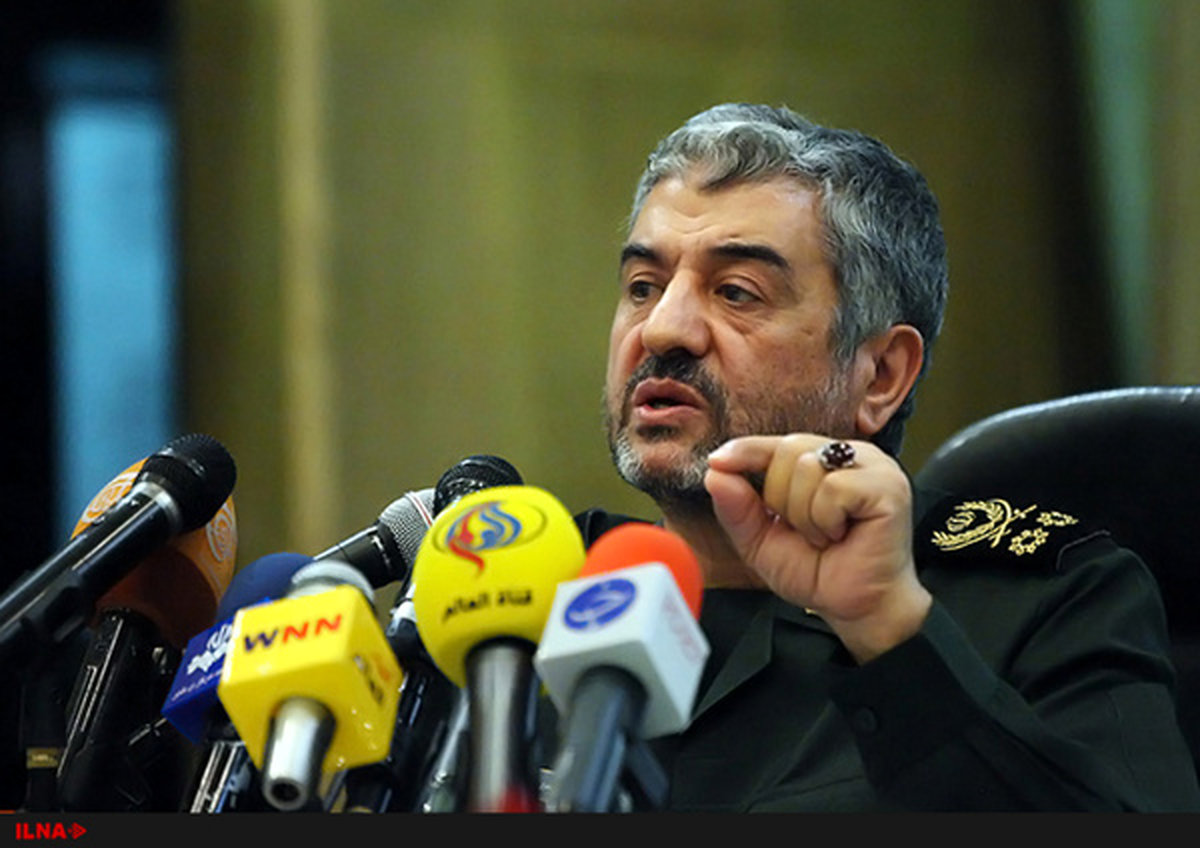 سردار جعفری:دشمنان باور دارند با جنگ و حمله نظامی نمیتوان کاری از پیش برد