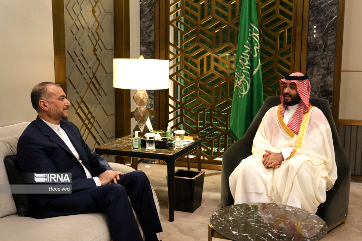 بازتاب سفر وزیر خارجه ایران به عربستان در رسانههای جهان