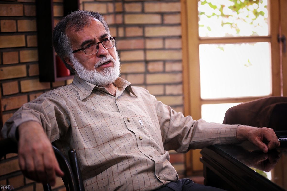 عطریانفر: اصولگراها و اصلاحطلبان بدون قید و شرط مذاکره کنند