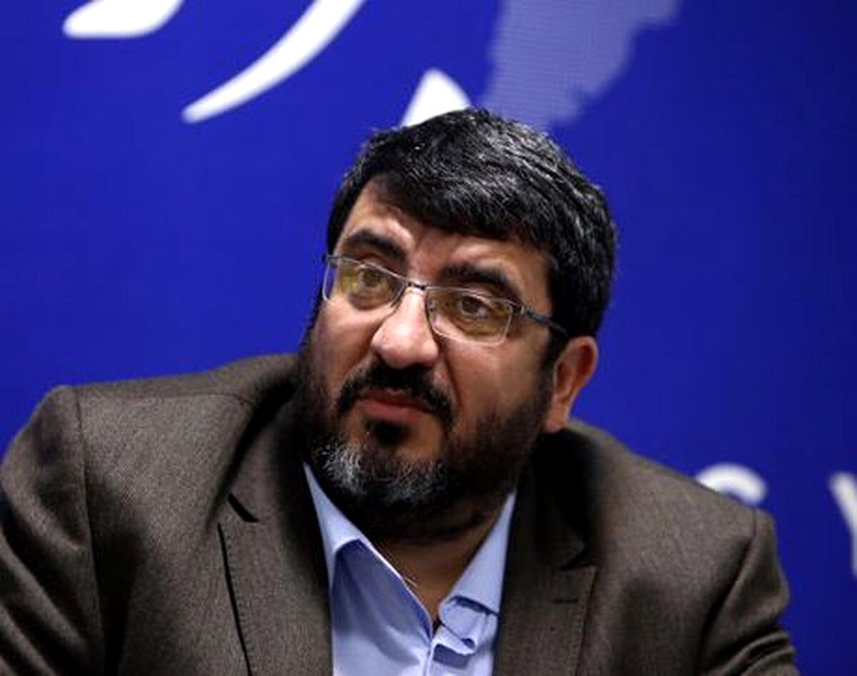 فواد ایزدی: اظهارات روحانی کار مذاکره کنندگان را سخت‌تر می‌کند