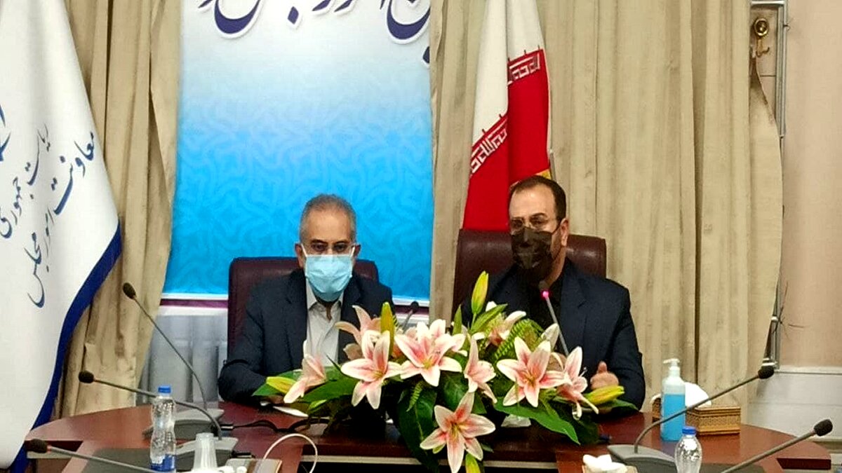 درخواست معاون پارلمانی رئیسی از معاون پارلمانی روحانی