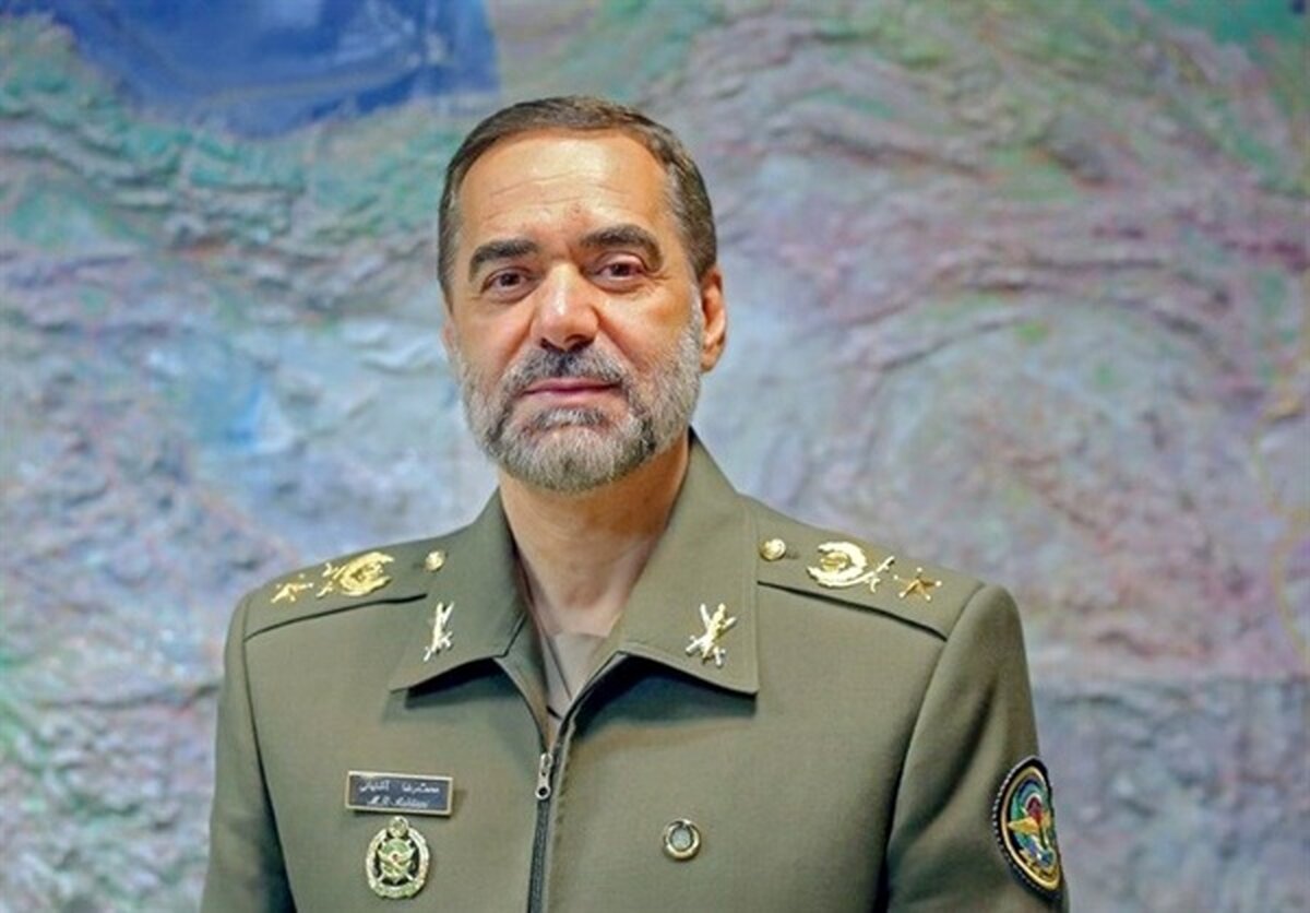 وزیر دفاع: هیچ کشوری به اندازه ایران انسجام ملی ندارد