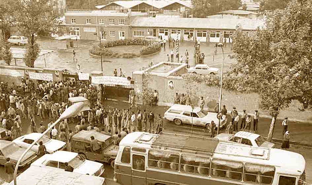 پشیمانها/ چرا  طیف چپ گروگانگیرهایی که سی و هشت سال پیش سفارت آمریکا را تسخیر کرده اند حالا پشیمان شده اند؟