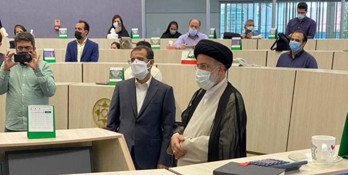 رئیسی: مسأله بورس یکی از دغدغههای جدی من است