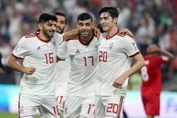 آغاز آتش بازی یوزهای جنگنده / ایران فینال اول را با اقتدار برد