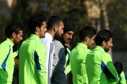 بازگشت کریمی به تمرینات استقلال در روز تولد شفرد