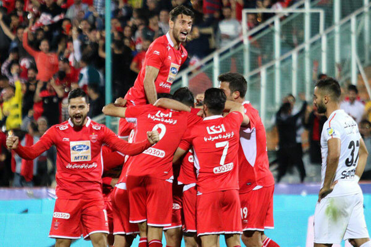 بلیت‌های بازی پرسپولیس و سپاهان رو به پایان 