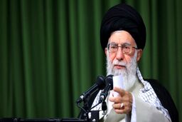 رهبر انقلاب: مشکلات نظام پارلمانی از نظام ریاستی بیشتر است