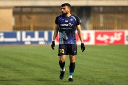 حرفهای هافبک پیکان در مورد بازی با رباط صلیبی پاره!