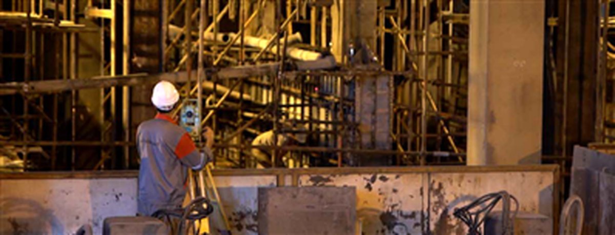 بازسازی، ترمیم، مقاومسازی و آببندی دیوارههای بتنی ماشین 5 ریختهگری فولاد مبارکه