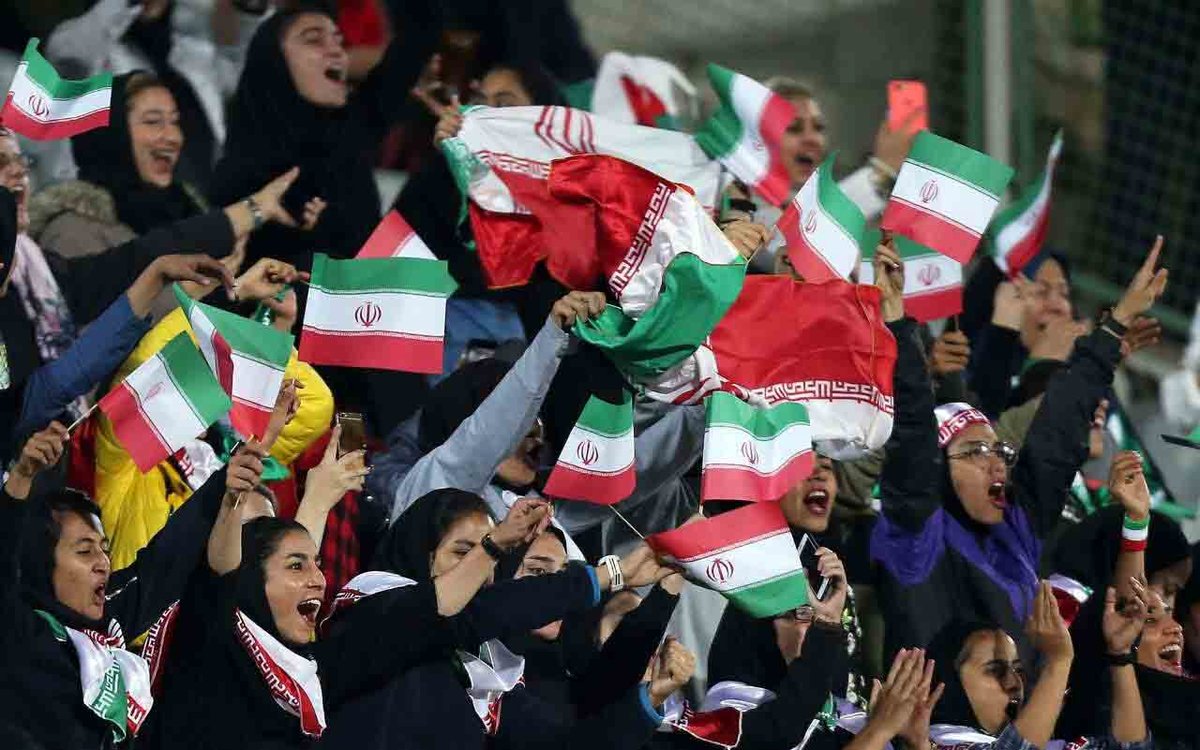ورزشگاه آزادی آماده میزبانی از زنان است