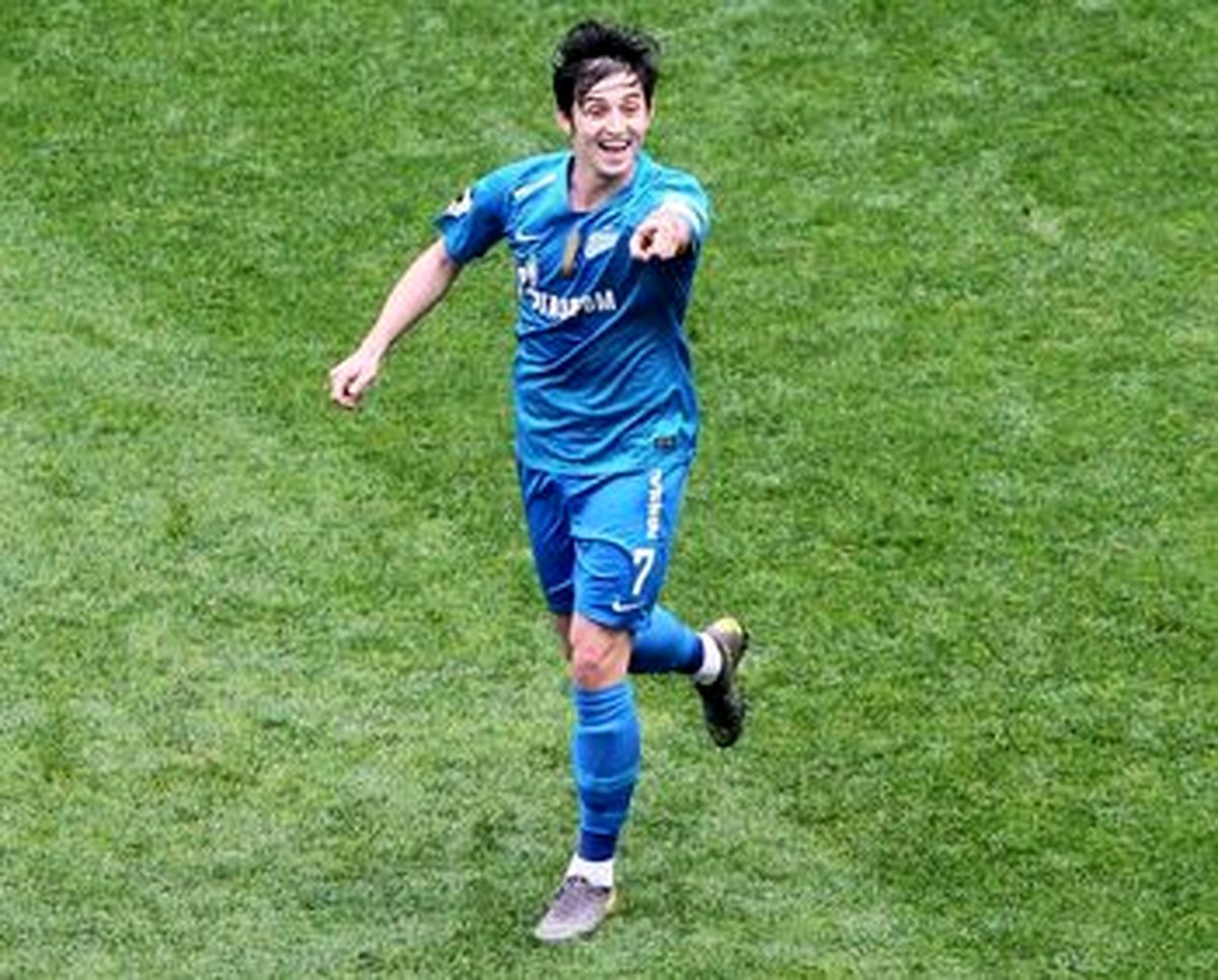 تفریح سردار آزمون با خرید یک قایق لوکس خرید+عکس