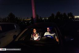 گزارش تصویری: اکران فیلم خروج برای مخاطبان ماشینی