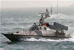 الحاق جدیدترین ناو موشک‌انداز ارتش در دریای خزر + عکس