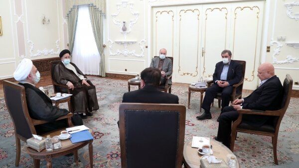 بررسی اولویت‌های کشور در نشست مشترک سران قوا