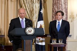 الشرق الاوسط: بایدن احتمالا کانال تماس با تهران را در هفته‌های آینده باز می‌کند