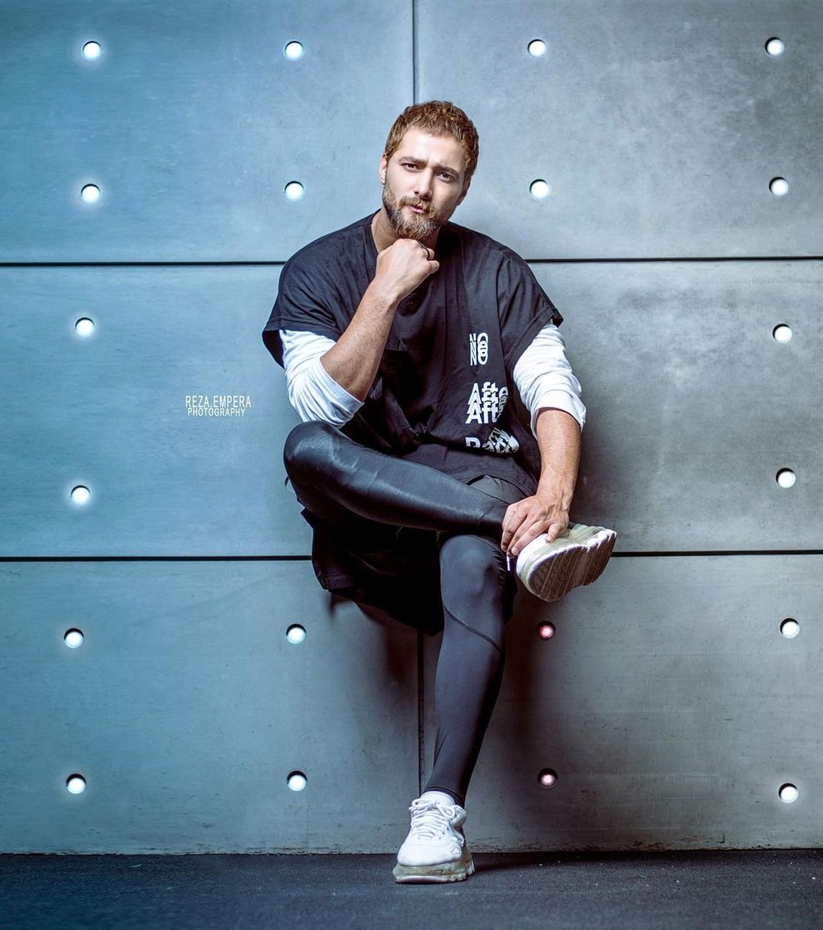 امیر مقاره خواننده ی پرحاشیه کیست؟