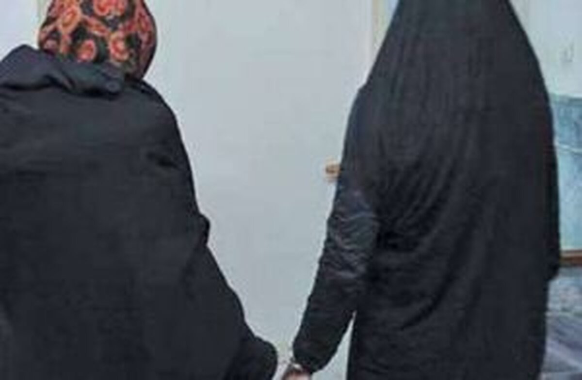 این زن شیاد پیرمردهای تنها را فریب می‌داد
