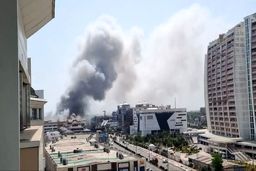 هجوم بالگردهای آتش نشان به آتش انزلی