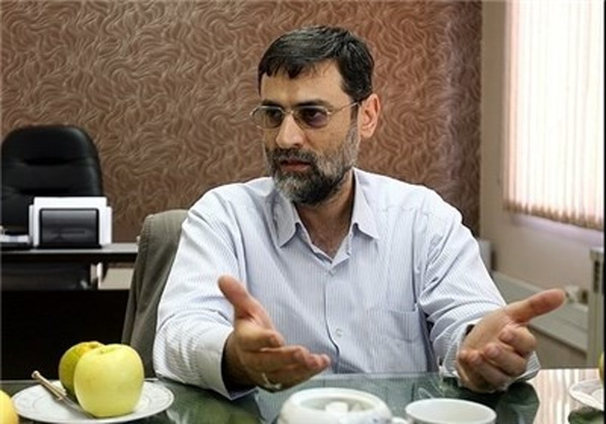 آشنا بین جلیلی و روحانی مردد بود