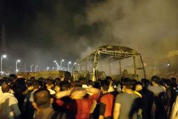 تصادف تانکر سوخت با اتوبوس  چندین کشته برجای گذاشت