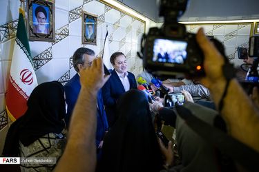 آزادی گروگان ایران