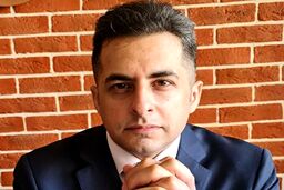 نصری: وای به حال کشوری که نماینده مجلسش دیپلماسی را «پفیوزی» می‌داند