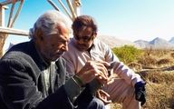 فرامرز قریبیان و پسرش در پشت صحنه «خروج»