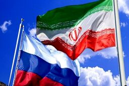 کیهان: روسیه در برابر غرب است؛ مخالفانش پادوی آمریکا و اروپا هستند