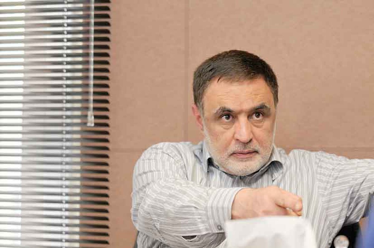 لاریجانی خودش منتقد است
