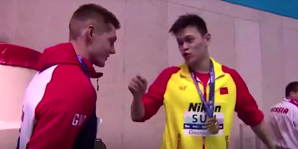 درگیری عجیب شناگر چینی و بریتانیایی