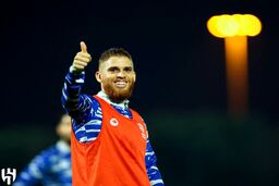 لبخند ۲ ستاره الهلال برای فولاد (عکس)