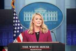 تماس تلفنی ترامپ با سلطان عمان بابت مذاکرات با ایران